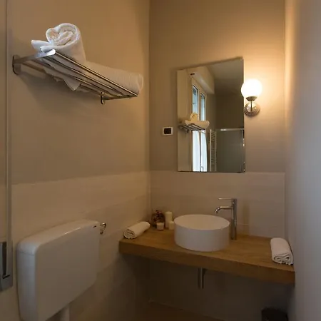 Oinoe Bed & Breakfast Traversetolo